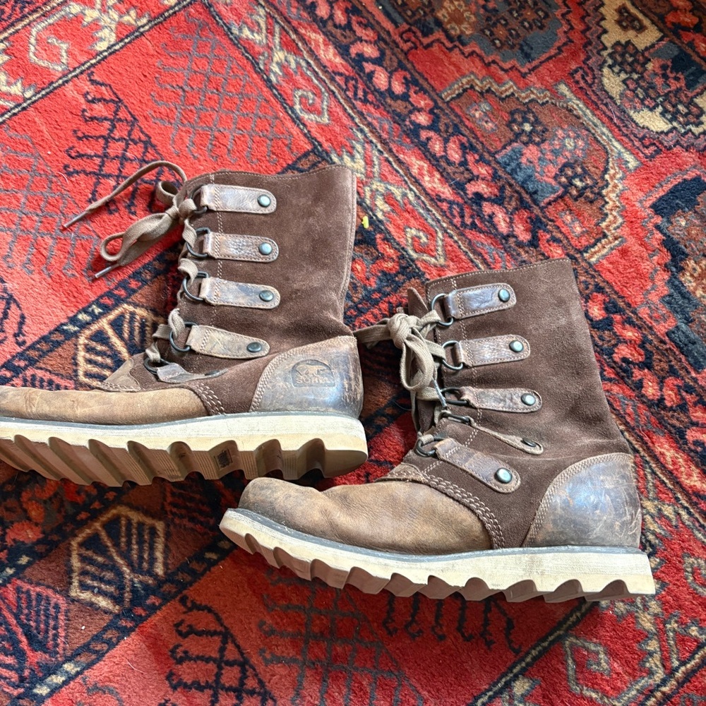 Sorel Scotia Brown Suede Boots